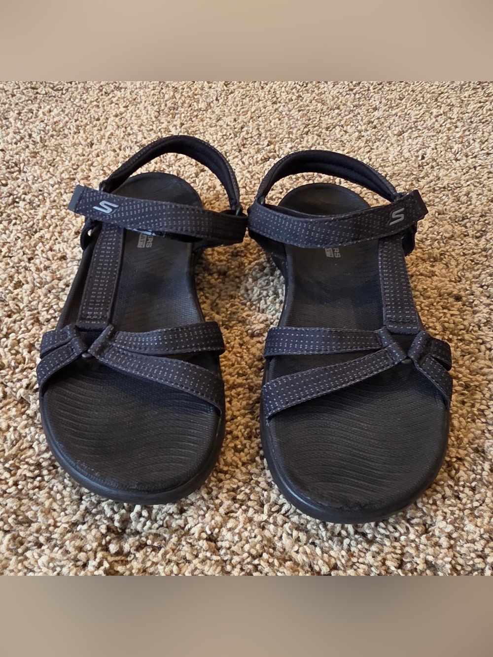 Women’s Black Skechers On The Go Sandal Size 7